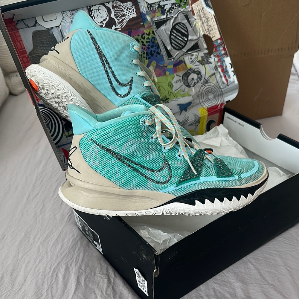 Nike Kyrie 7 EP COPA Basketball Shoes SIZE 7.5 men